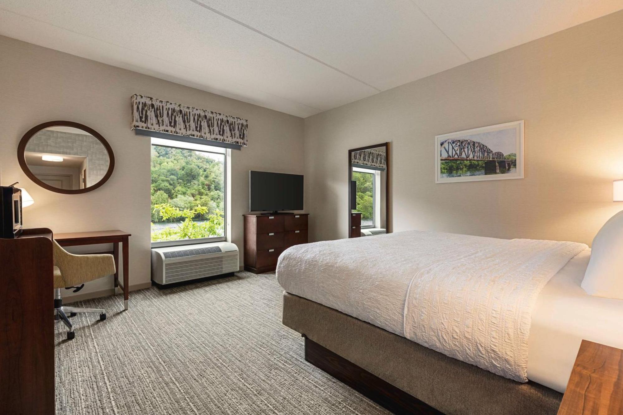 Hampton Inn & Suites Pittsburgh Waterfront West Homestead Екстериор снимка